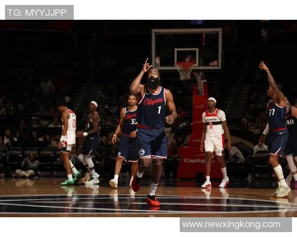 哈登三双难救快船五连败谁该为球队当前困境负责