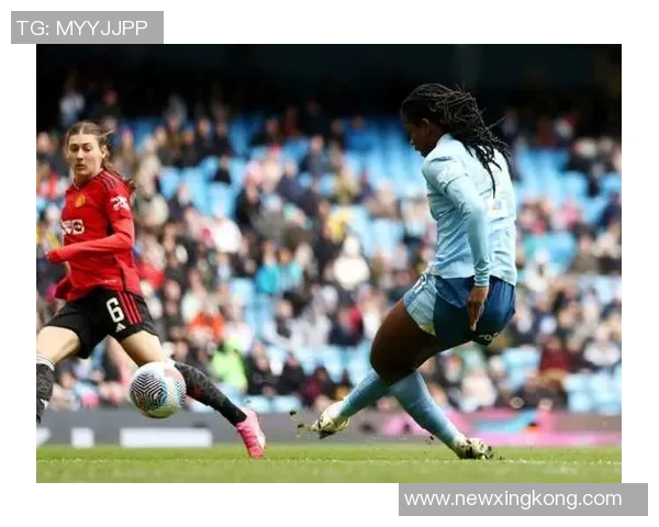 曼城女足前锋的前女友年仅27岁不幸遇车祸离世未系安全带引发关注